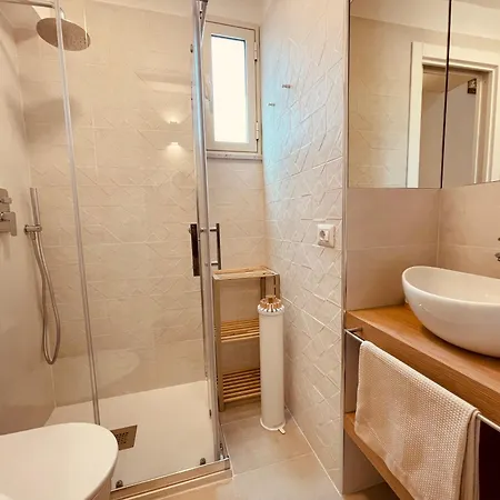 Apartament Duci House *